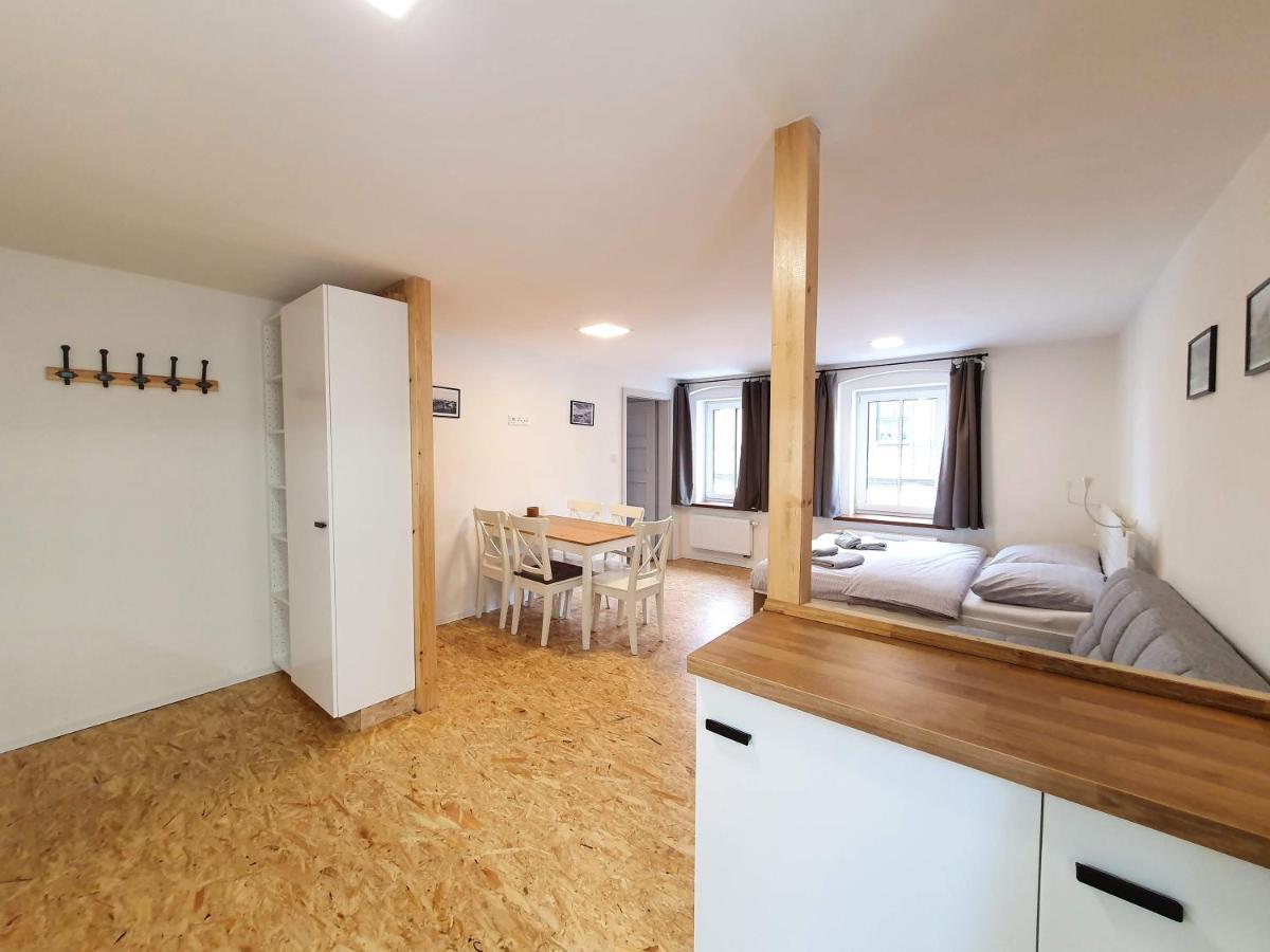 Apartmany U Muzea Horni Blatna Ngoại thất bức ảnh