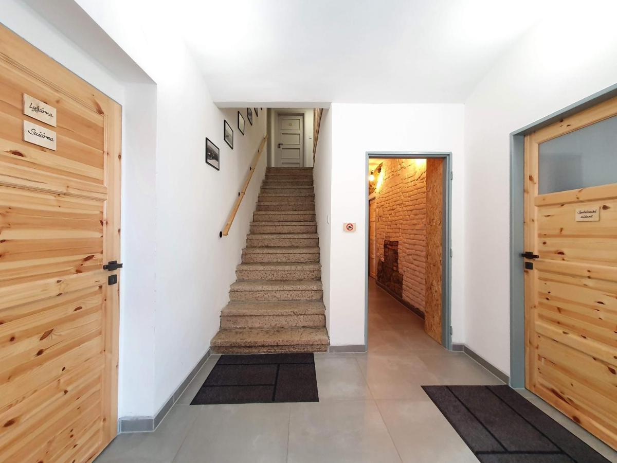 Apartmany U Muzea Horni Blatna Ngoại thất bức ảnh