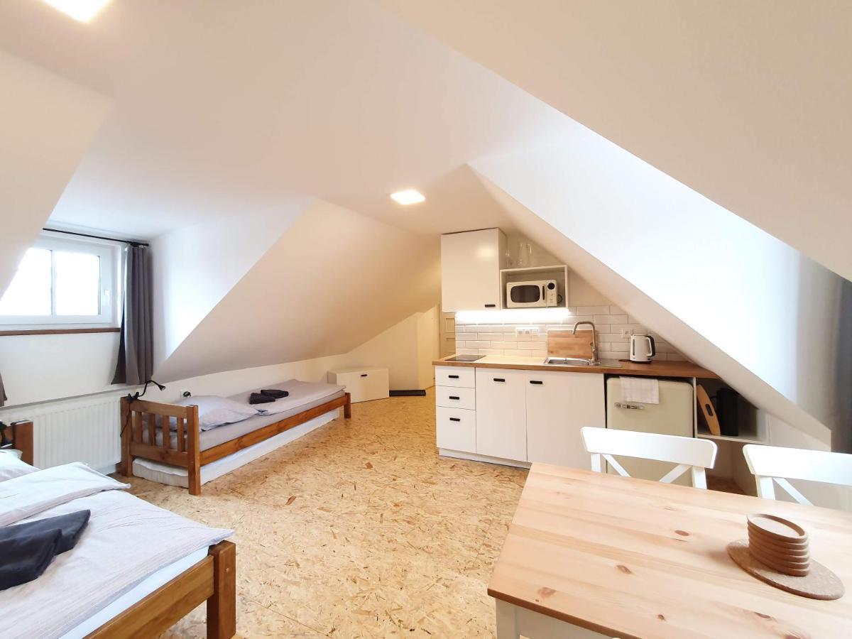 Apartmany U Muzea Horni Blatna Ngoại thất bức ảnh